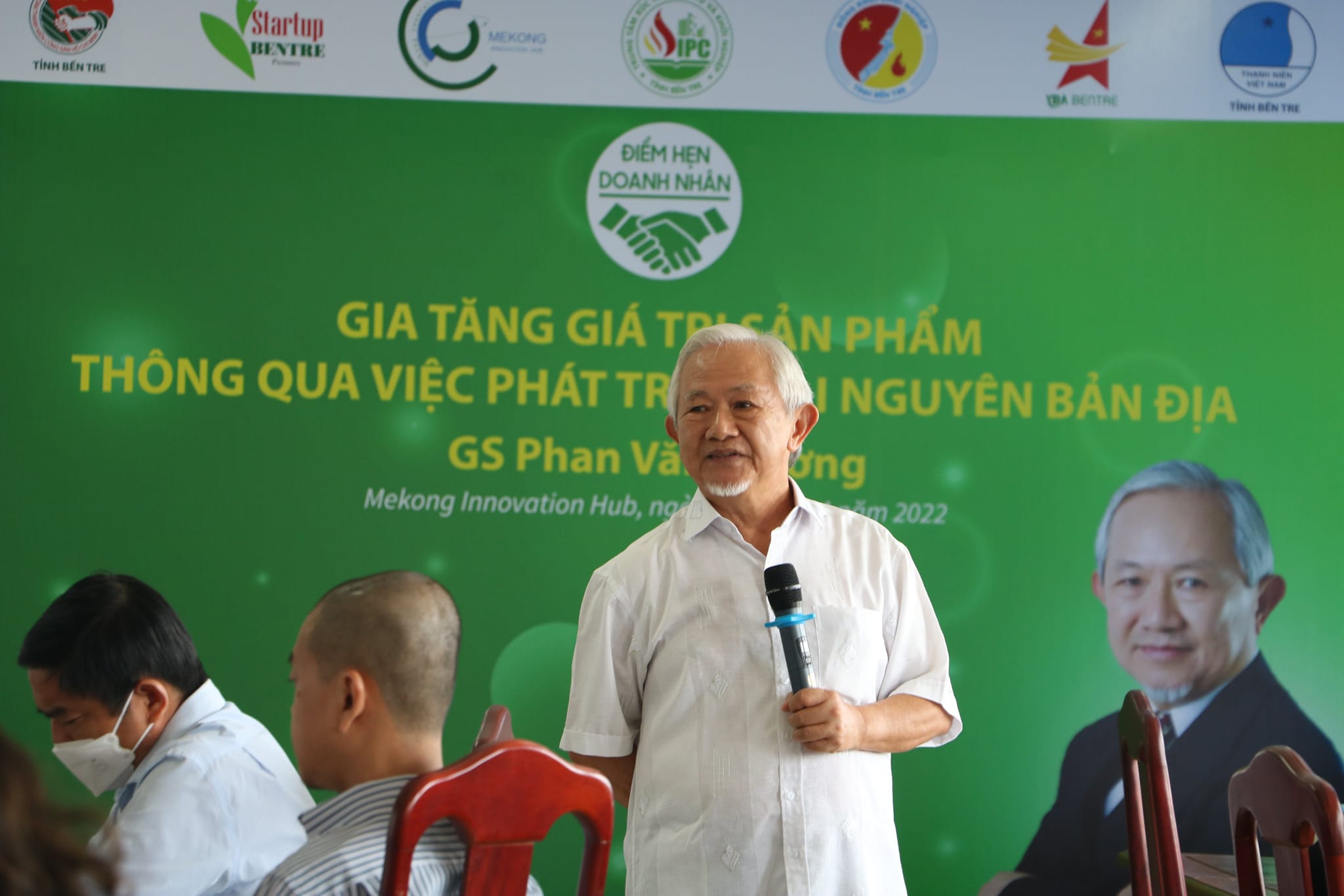 Chương trình Điểm hẹn doanh nhân trẻ