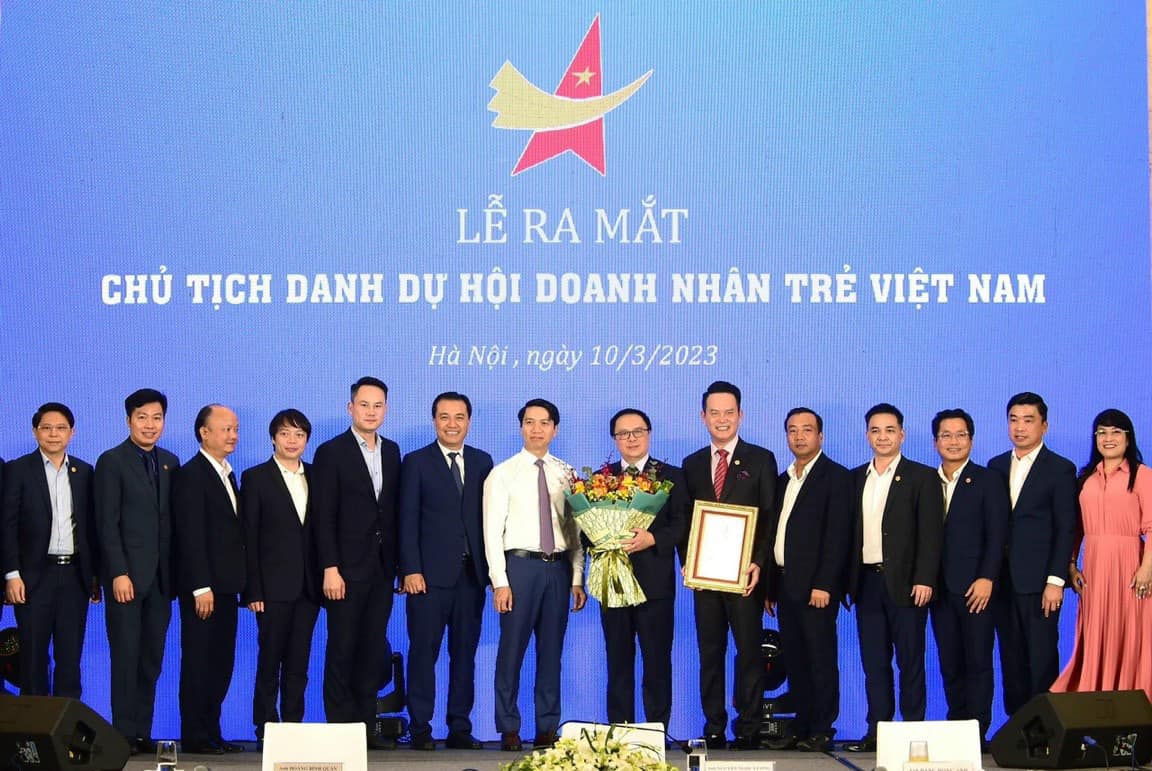 Yba Bến Tre Tiếp Tục Nhận Cờ Thi Đua Xuất Sắc 2022