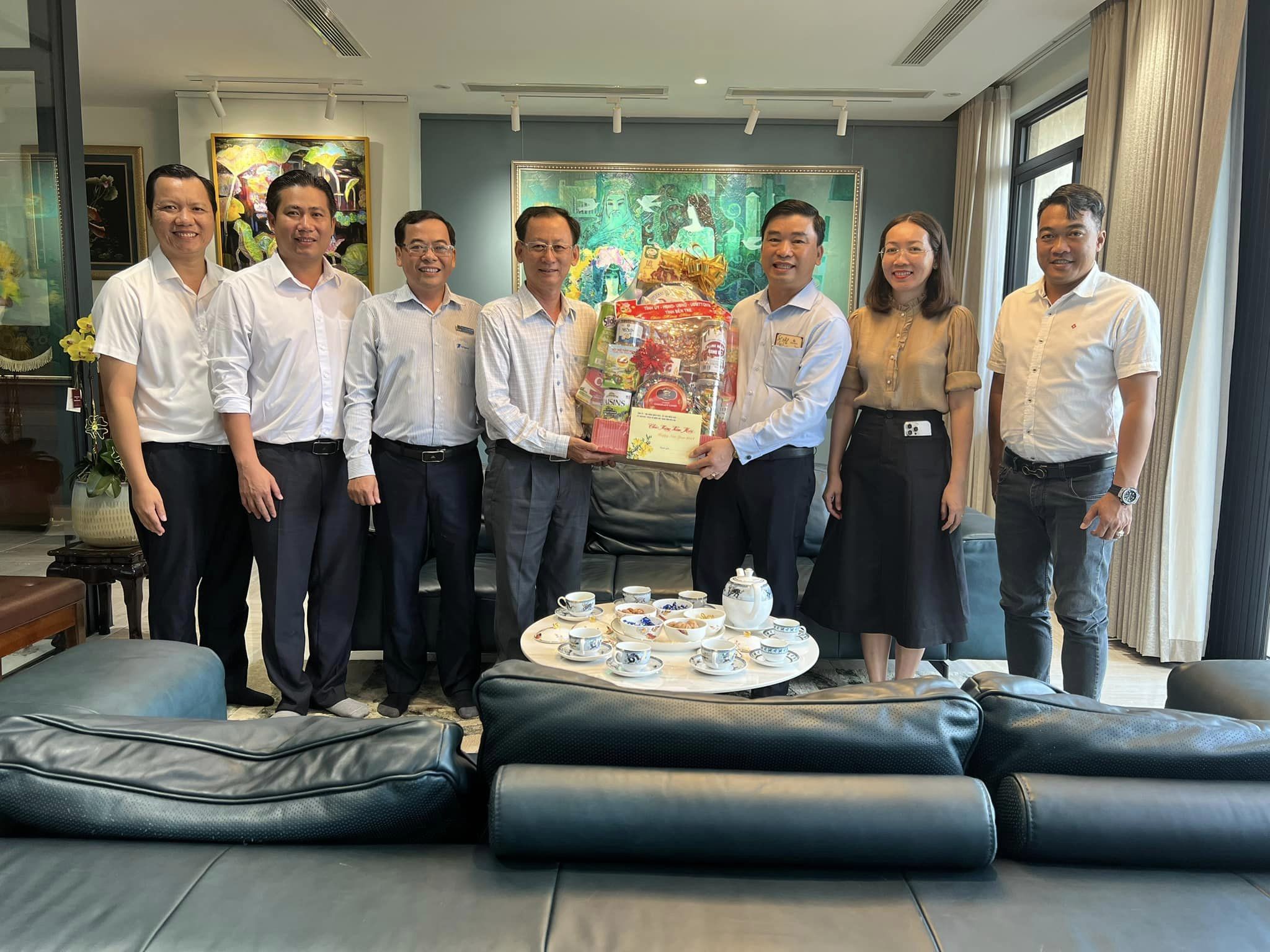 Đón tiếp Lãnh đạo chúc Tết
