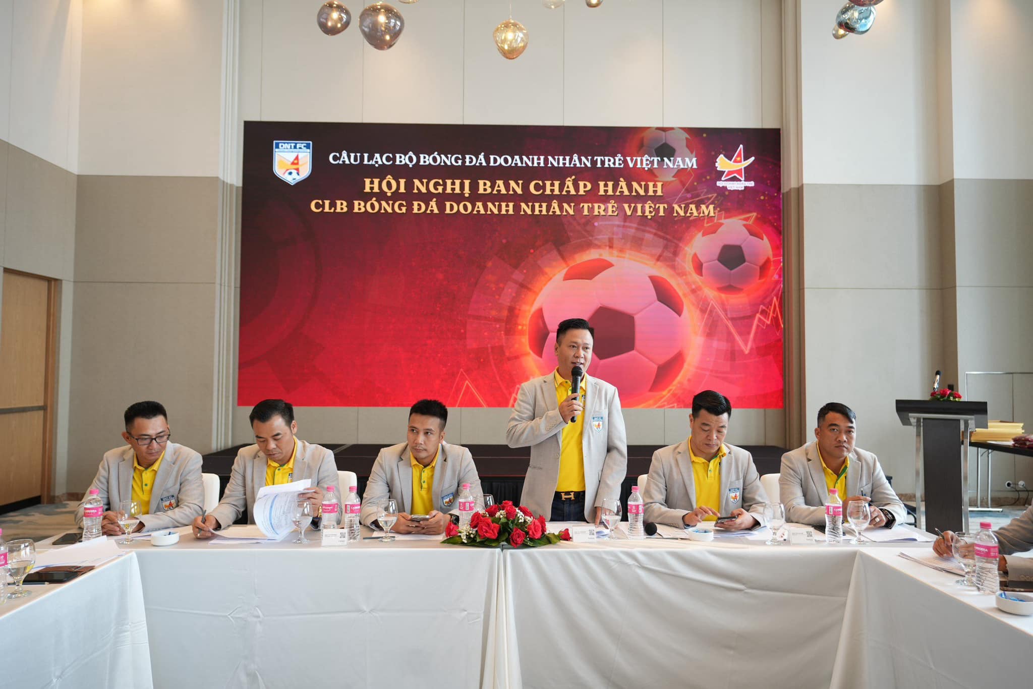 Kết nối giao thương và giao lưu bóng đá với Doanh nhân trẻ Cambodia.