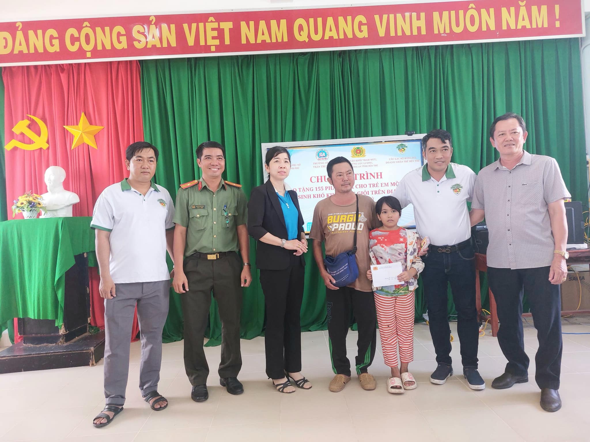 GIAO LƯU BÓNG ĐÁ THIỆN NGUYỆN