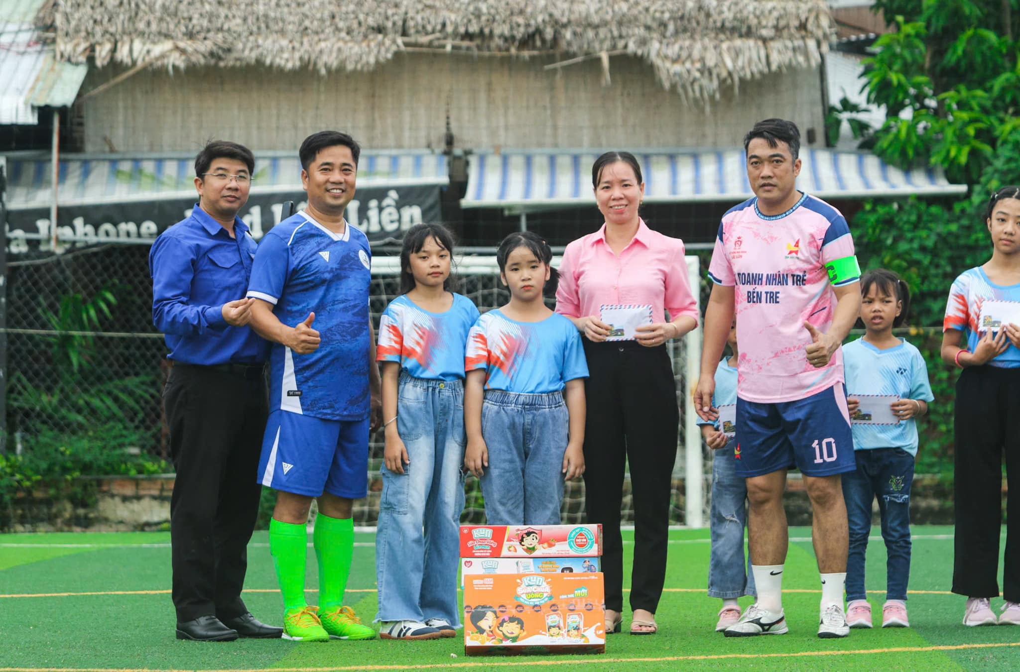Giao lưu Bóng đá giữa CLB Bóng đá doanh nhân trẻ Bến Tre và CLB Đại Nam Phong đến từ Tp Hồ Chí Minh